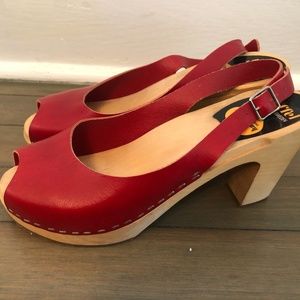 Swedish Hasbeens Peeptoe Slingback Clogs Size 10